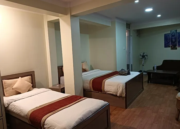 Hotel Pristine *