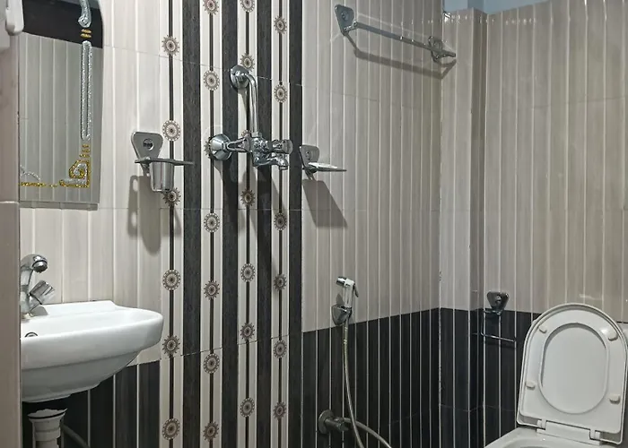 Hotel Pristine *